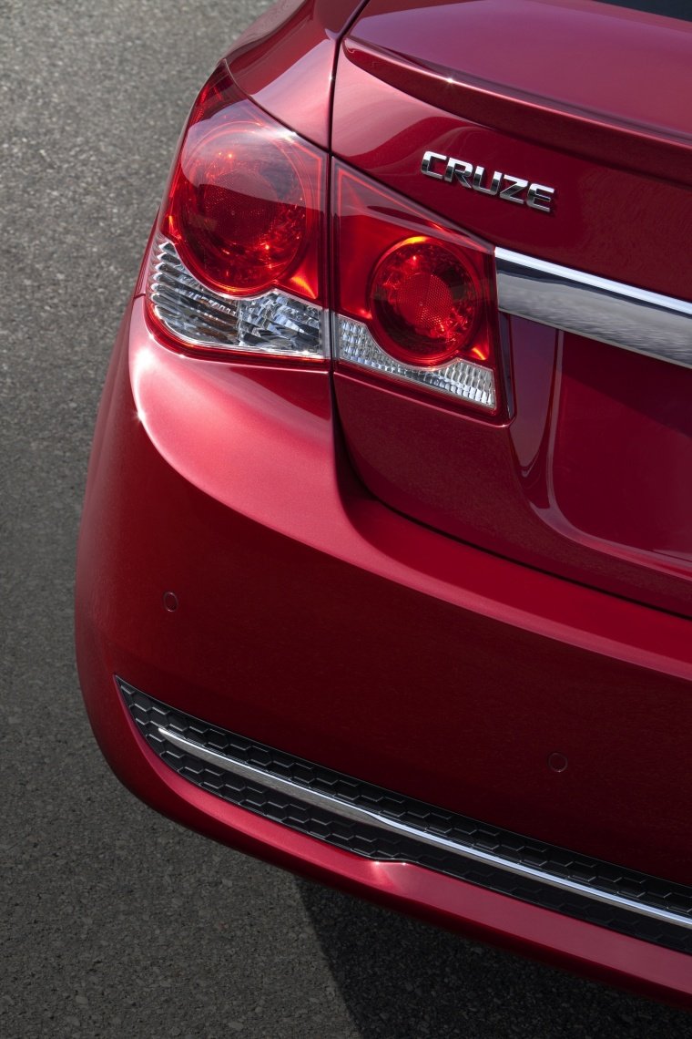 2014 Chevrolet Cruze RS Tail Light Picture