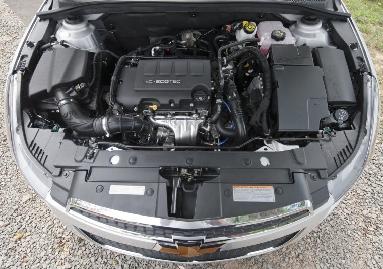 2014 Chevrolet Cruze LT 1.4-liter 4-cylinder Turbo Engine Picture