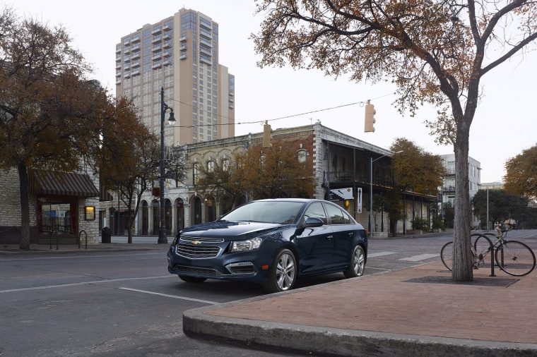 2015 Chevrolet Cruze LTZ Picture