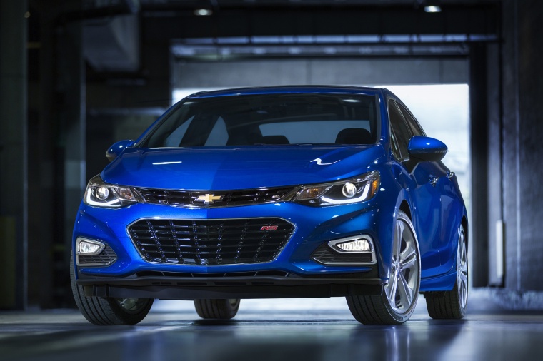 2017 Chevrolet Cruze Premier Sedan Picture