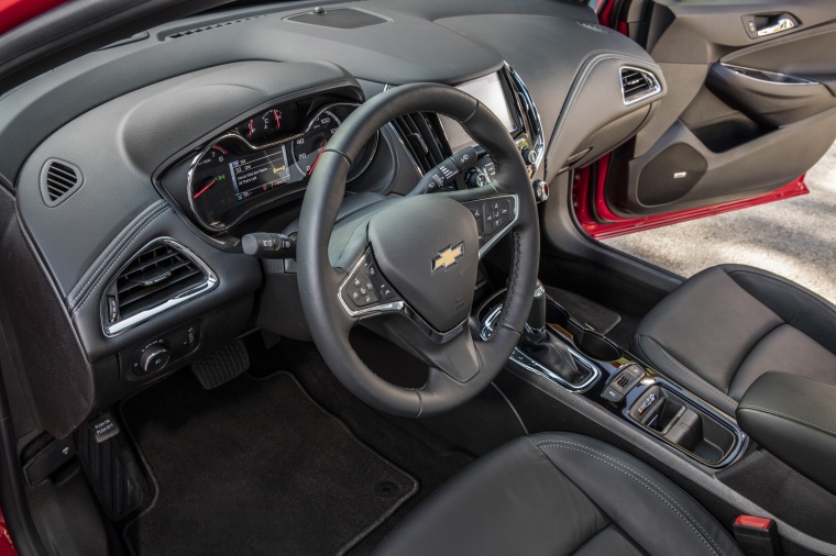 2017 Chevrolet Cruze Premier RS Sedan Interior Picture