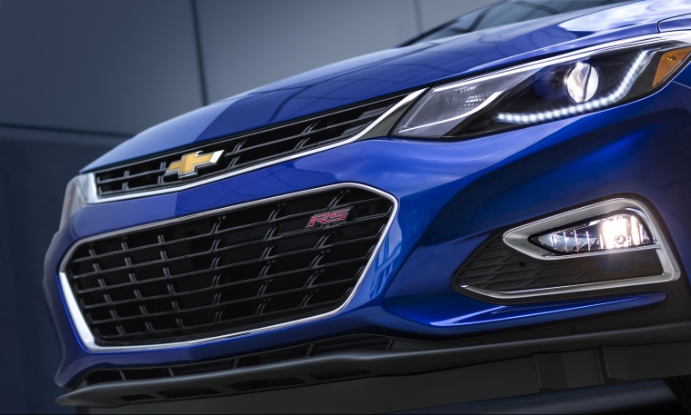 2017 Chevrolet Cruze Premier Sedan Front Fascia Picture