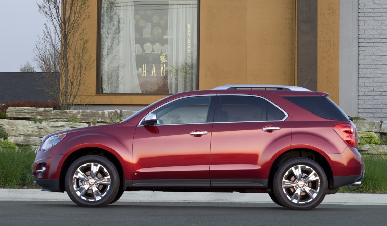 2010 Chevrolet Equinox LTZ Picture