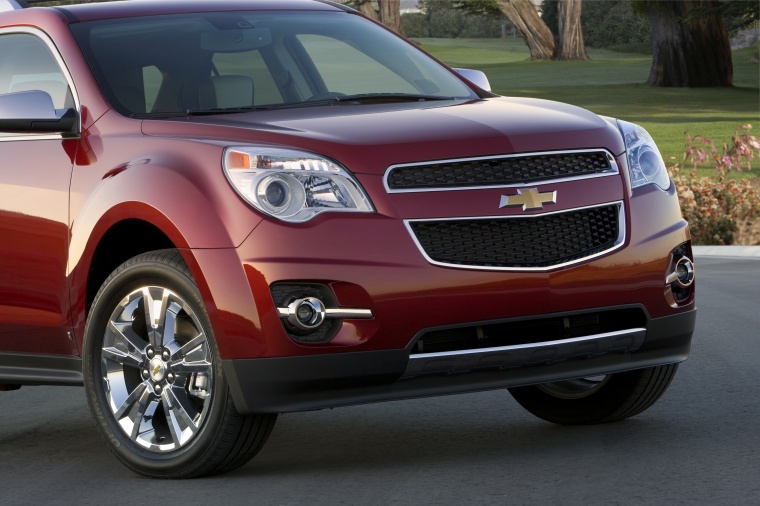 2013 Chevrolet Equinox LTZ Headlights Picture