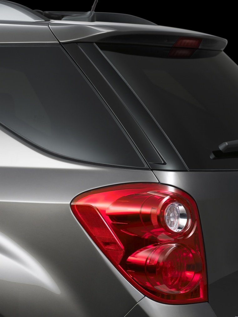 2013 Chevrolet Equinox Tail Light Picture