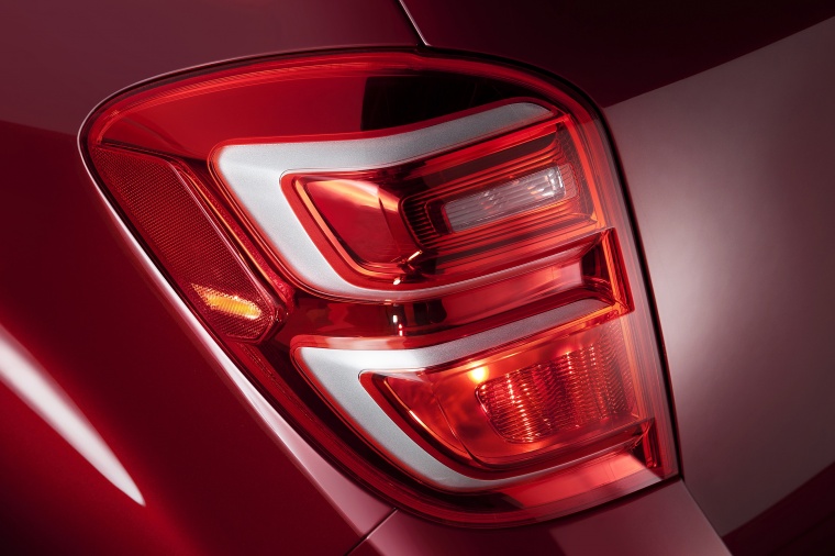 2016 Chevrolet Equinox LTZ Tail Light Picture