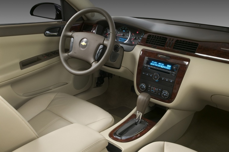 2013 Chevrolet Impala Interior Picture