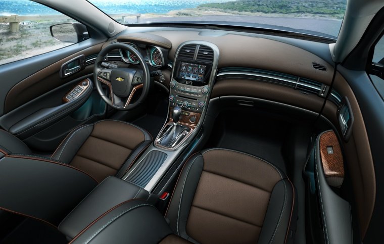 2013 Chevrolet Malibu LTZ Interior Picture