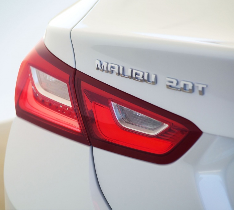 2016 Chevrolet Malibu Premier 2.0T Tail Light Picture