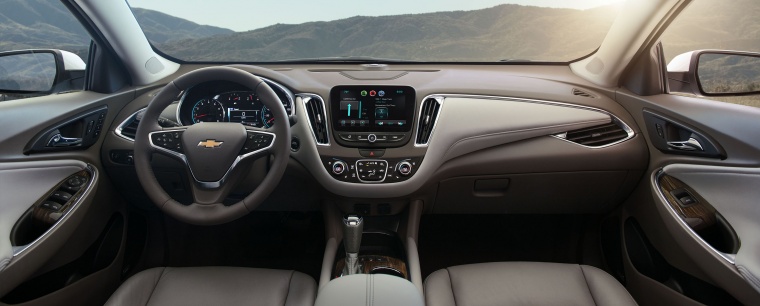 2016 Chevrolet Malibu Premier 2.0T Cockpit Picture