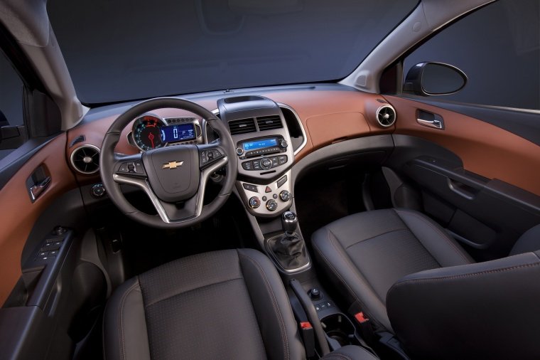 2013 Chevrolet Sonic Hatchback Cockpit Picture
