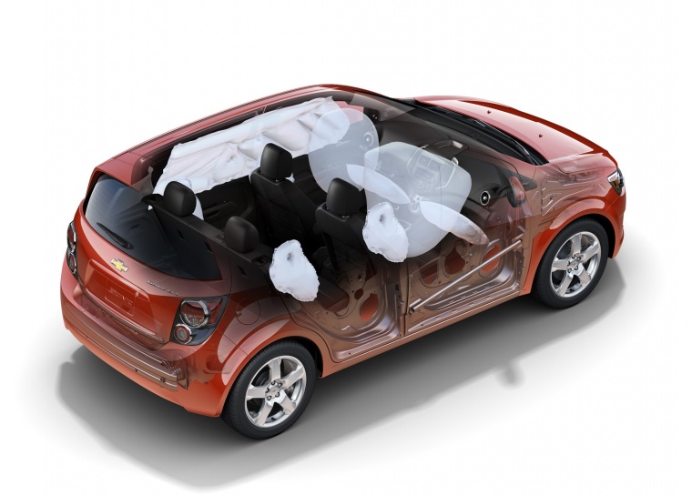 2013 Chevrolet Sonic Hatchback Airbags Picture