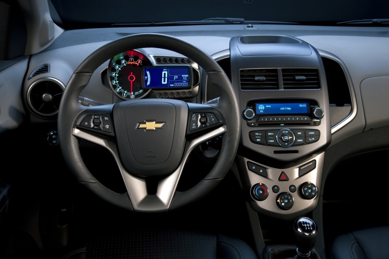 2013 Chevrolet Sonic Sedan Cockpit Picture