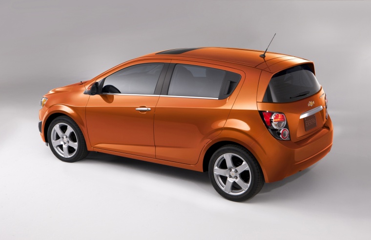 2013 Chevrolet Sonic Hatchback LTZ Picture