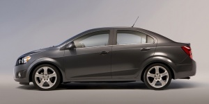 2013 Chevrolet Sonic Reviews / Specs / Pictures / Prices