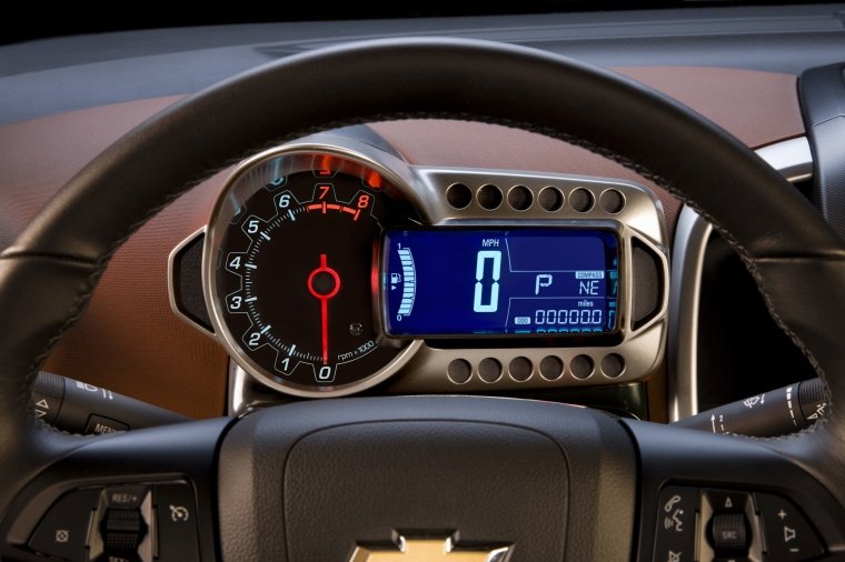 2015 Chevrolet Sonic Hatchback Gauges Picture