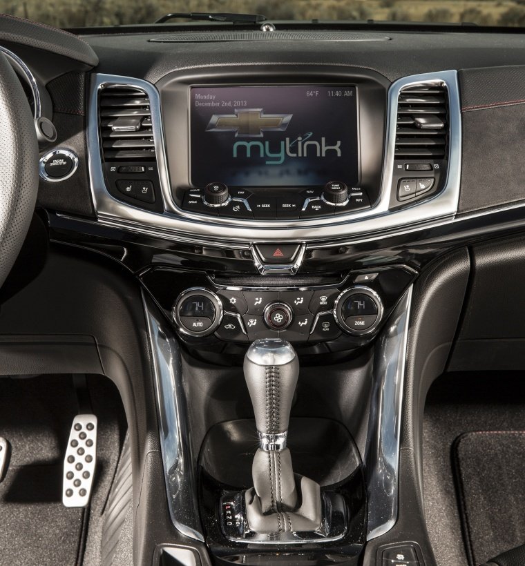 2014 Chevrolet SS Center Stack Picture