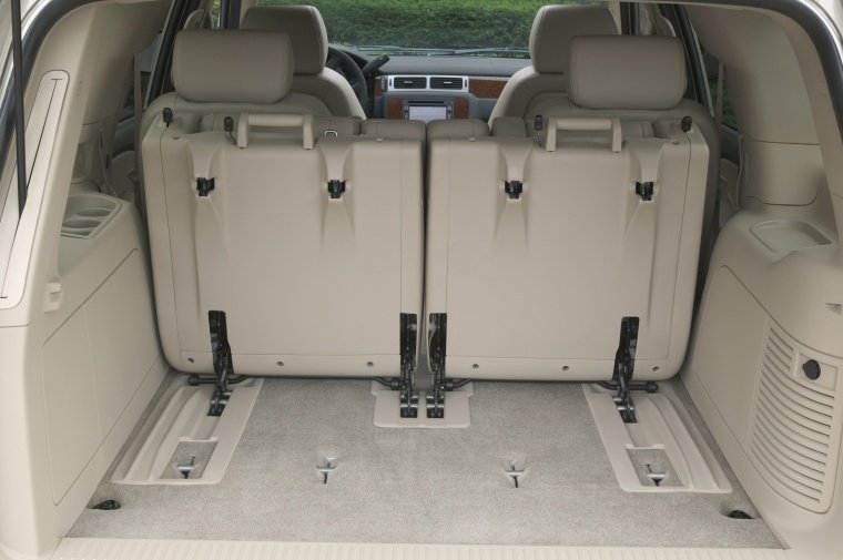 2013 Chevrolet Tahoe LTZ Trunk Picture