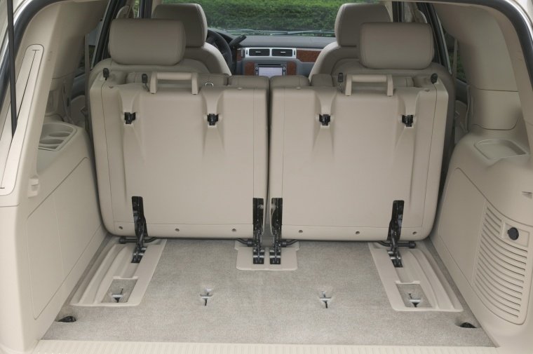 2014 Chevrolet Tahoe LTZ Trunk Picture