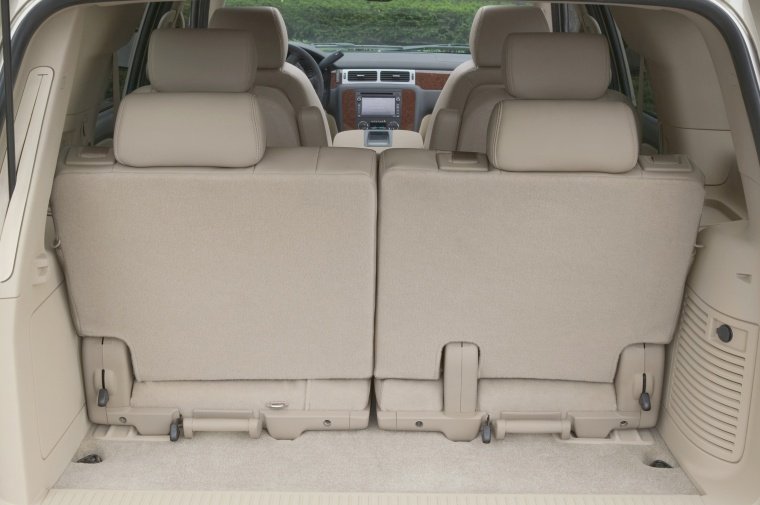 2014 Chevrolet Tahoe LTZ Trunk Picture