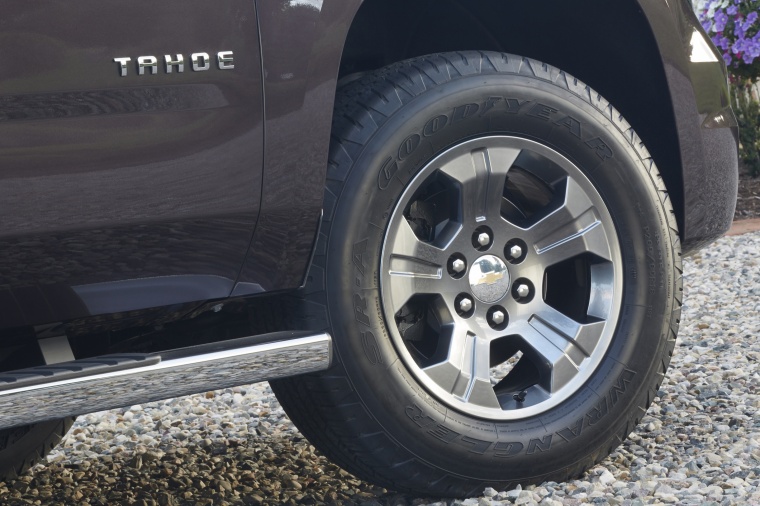 2015 Chevrolet Tahoe LT 4WD Z71 Rim Picture