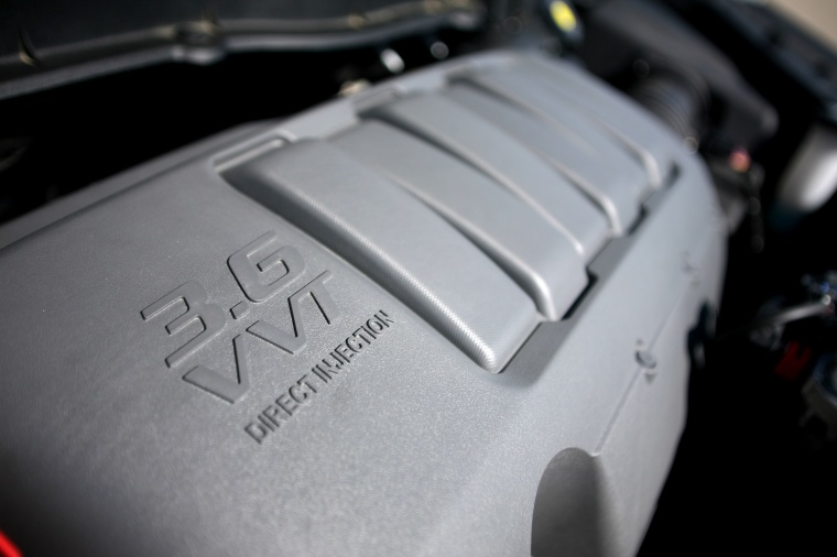 2011 Chevrolet Traverse LTZ 3.6L V6 Engine Picture