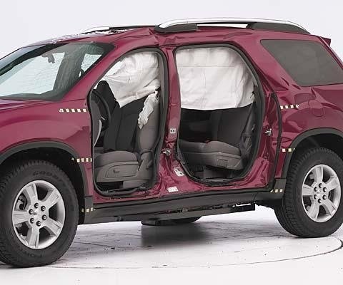 2012 Chevrolet Traverse IIHS Side Impact Crash Test Picture