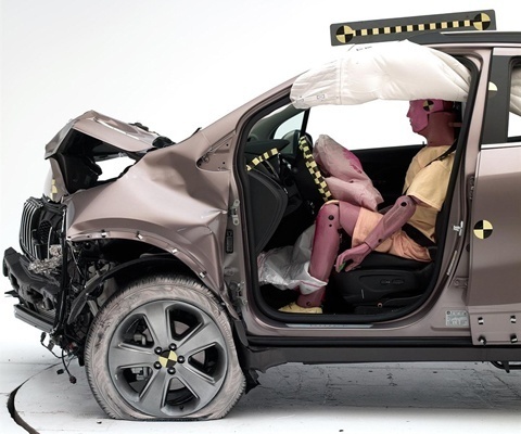 2018 Chevrolet Trax IIHS Frontal Impact Crash Test Picture