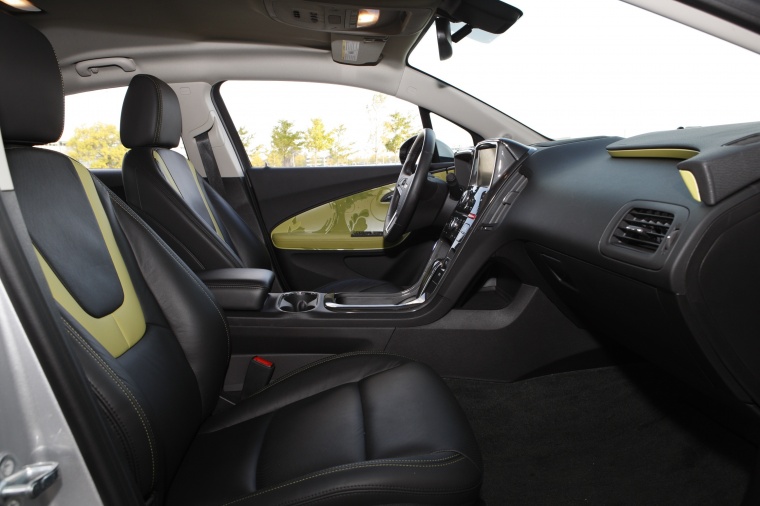 2011 Chevrolet Volt Front Seats Picture