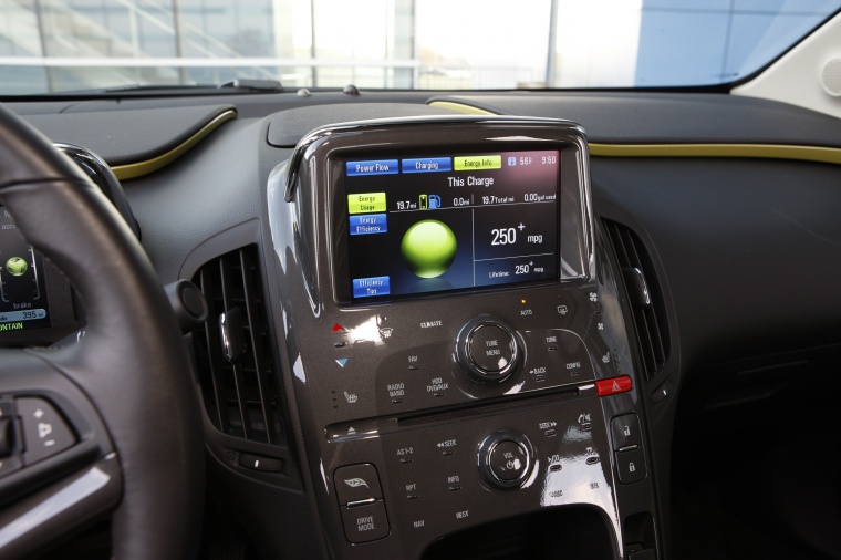 2012 Chevrolet Volt Center Stack Picture