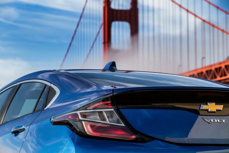 2018 Chevrolet Volt Tail Light Picture