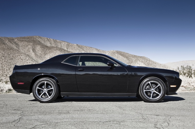 2011 Dodge Challenger SE Picture