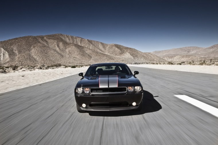2012 Dodge Challenger SXT Picture