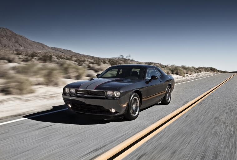 2012 Dodge Challenger SXT Picture