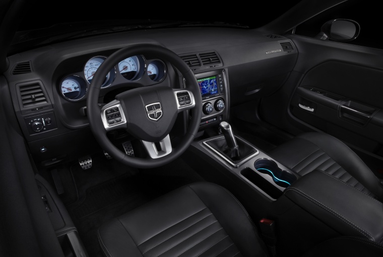 2012 Dodge Challenger SXT Cockpit Picture