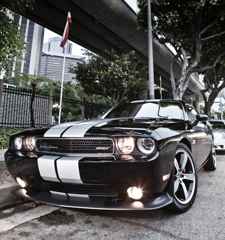 2012 Dodge Challenger SRT8 Picture