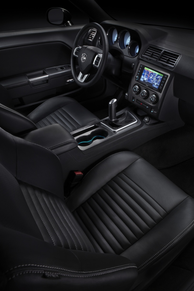 2013 Dodge Challenger SXT Front Seats Picture