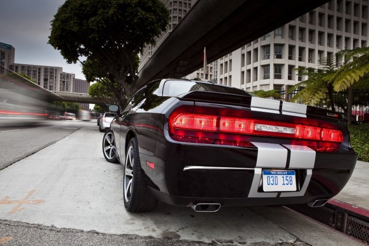 2014 Dodge Challenger SRT8 Picture