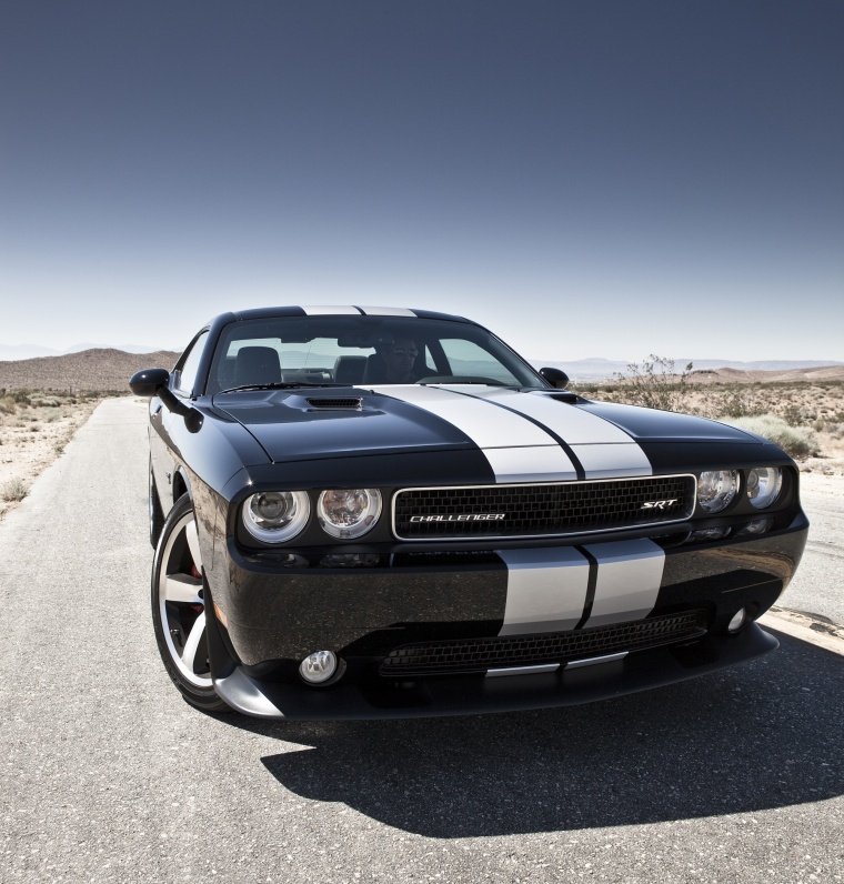 2014 Dodge Challenger SRT8 Picture