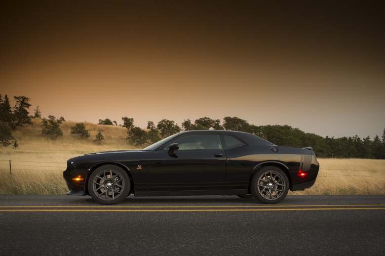 2015 Dodge Challenger R/T Scat Pack Picture