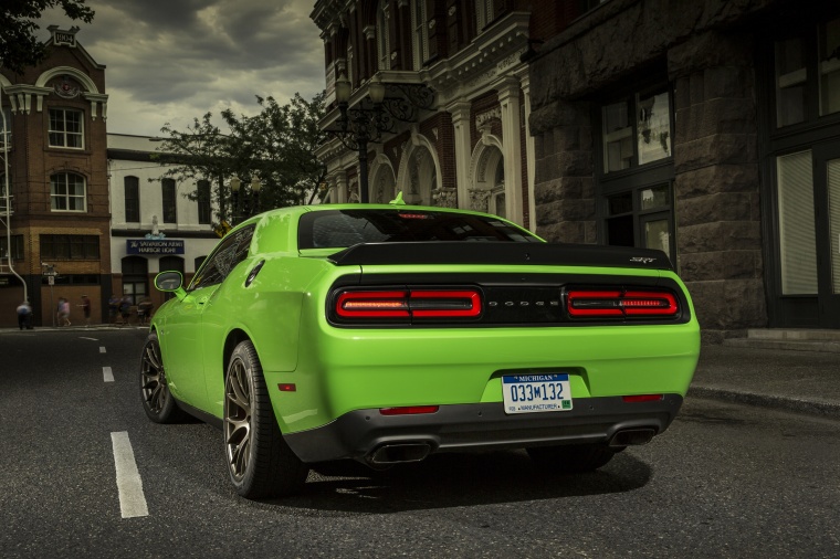 2015 Dodge Challenger SRT Hellcat Picture