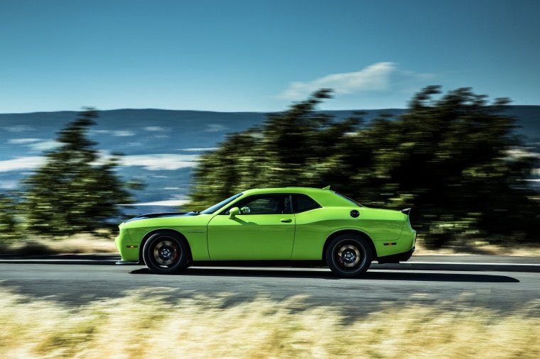 2015 Dodge Challenger SRT Hellcat Picture