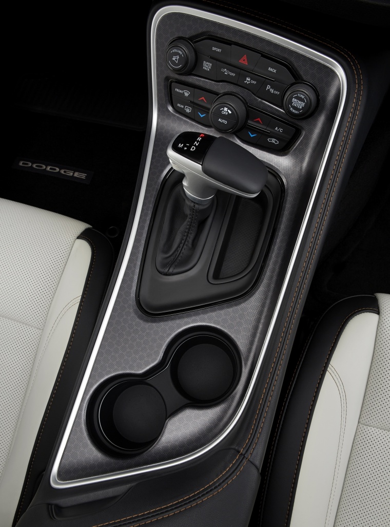 2016 Dodge Challenger SXT Plus Center Console Picture