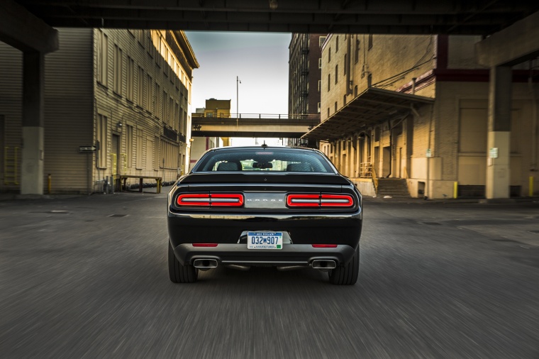 2016 Dodge Challenger R/T Scat Pack Picture