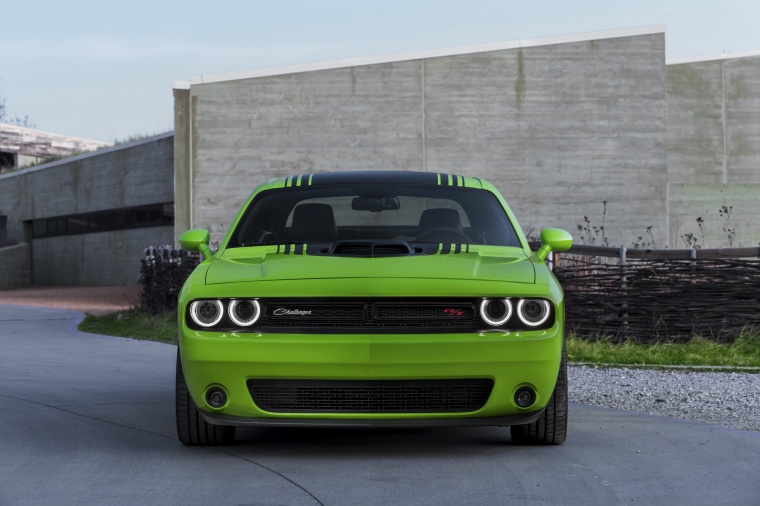2016 Dodge Challenger R/T Shaker Picture