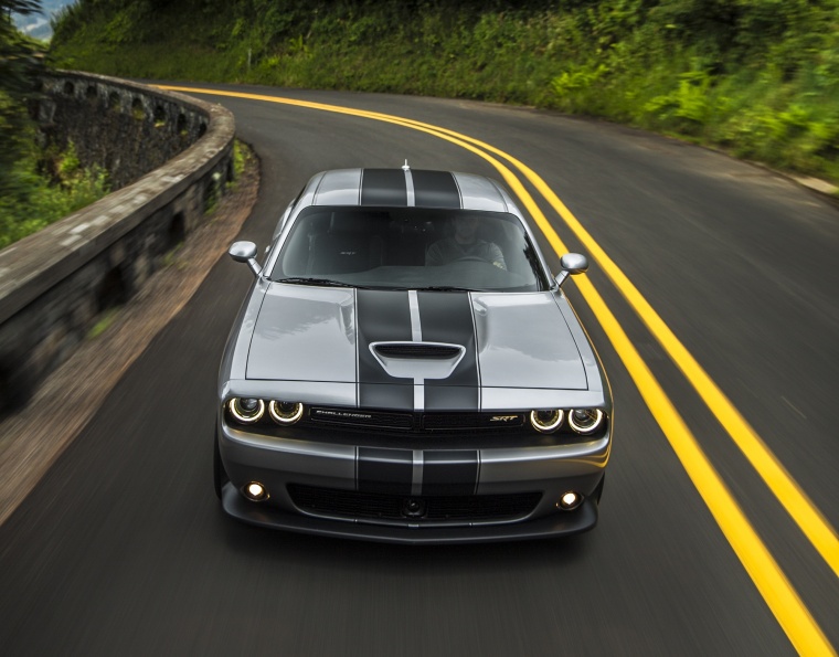 2016 Dodge Challenger SRT Picture