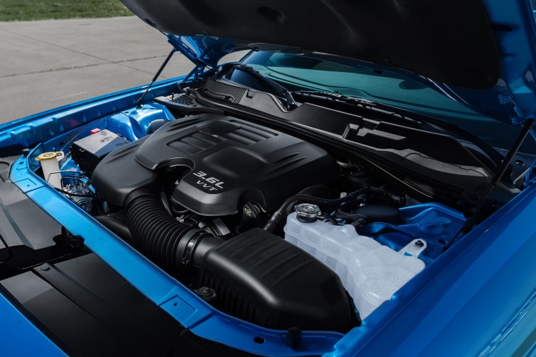 2016 Dodge Challenger SXT 3.6-liter V6 Engine Picture