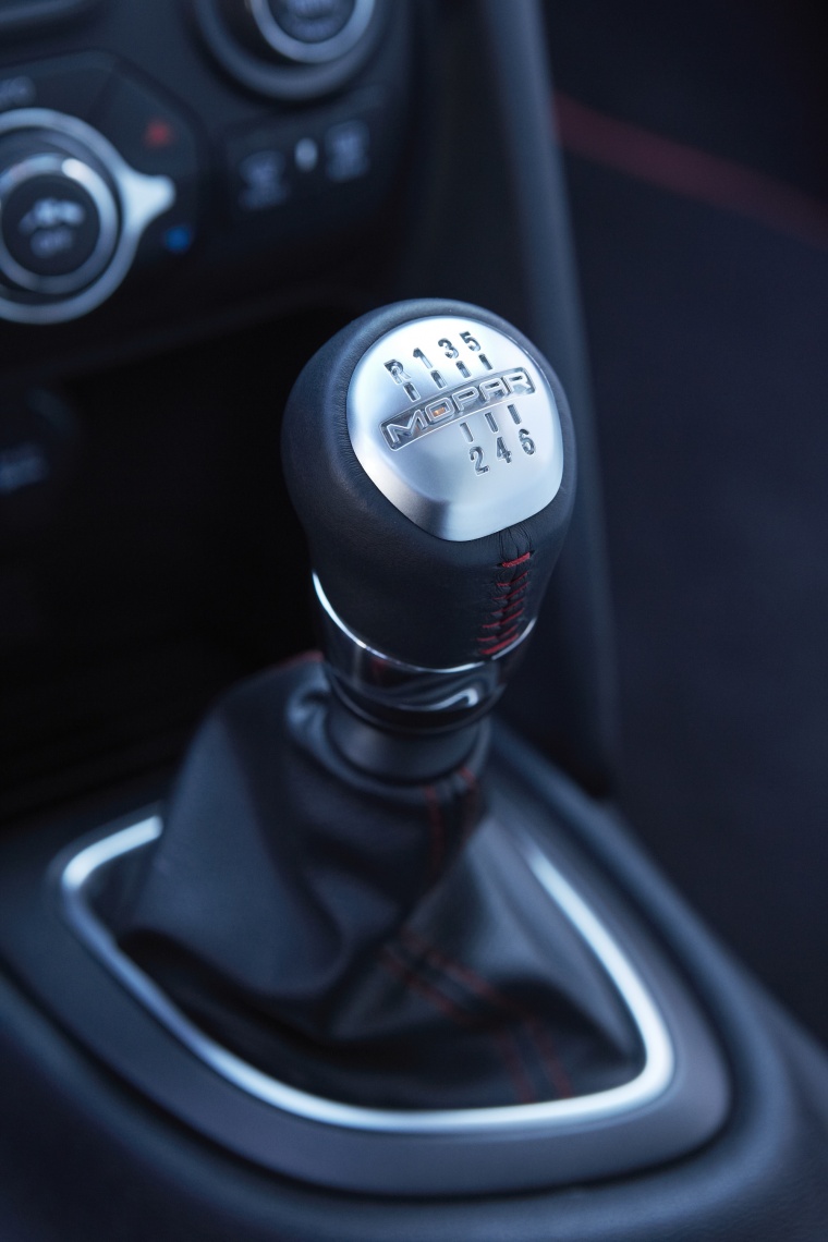 2014 Dodge Dart GT with Scat Package 3 Gear Lever Picture