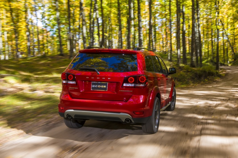 2018 Dodge Journey Crossroad AWD Picture