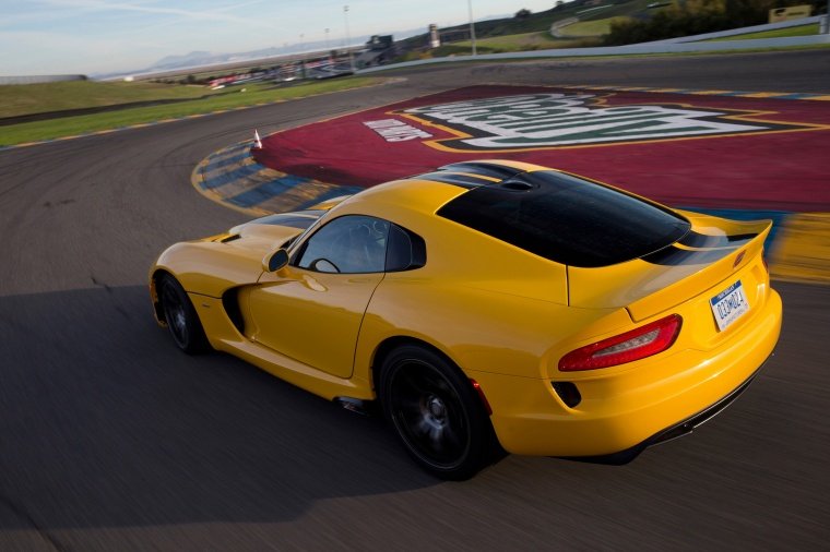 2013 Dodge SRT Viper Picture